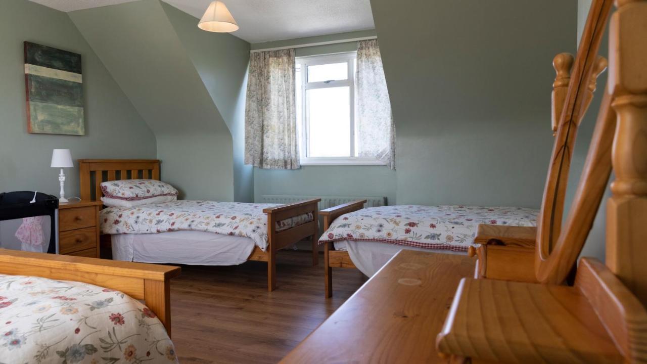 Barrymor Twin, Family And Double Room แบลลีย์วอน ภายนอก รูปภาพ